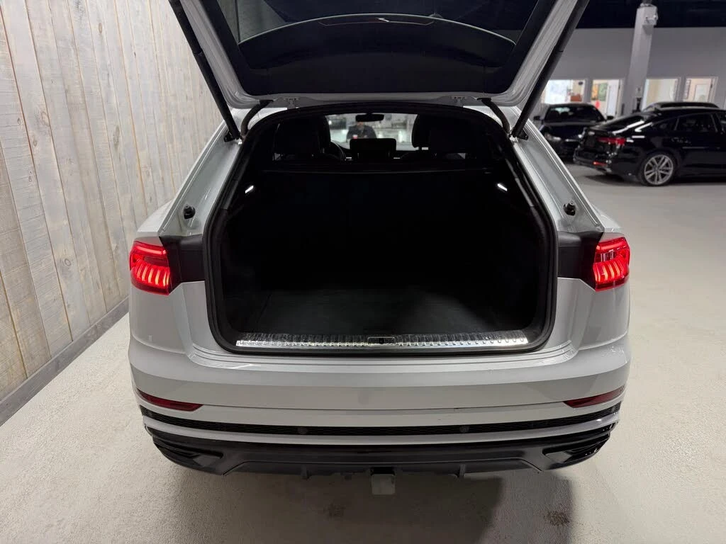 Audi Q8 Progressiv* 55 TFSI* АвтоКредит* (ЦЕНА ДО БГ), снимка 16 - Автомобили и джипове - 54002417