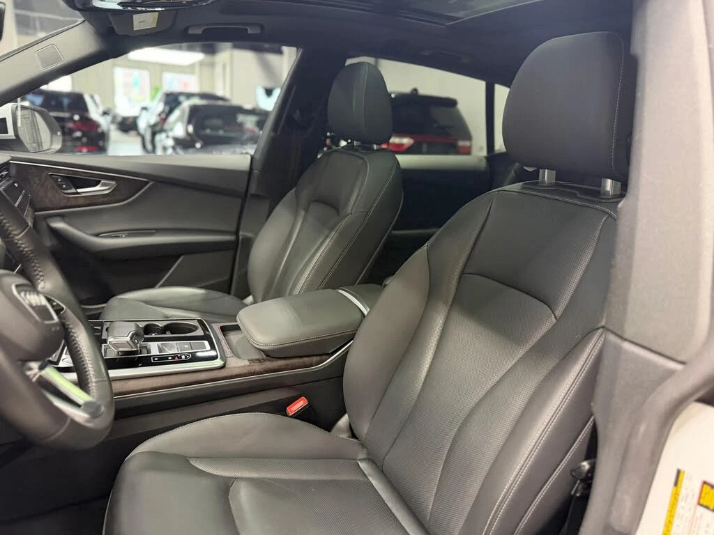 Audi Q8 Progressiv* 55 TFSI* АвтоКредит* (ЦЕНА ДО БГ), снимка 10 - Автомобили и джипове - 54002417