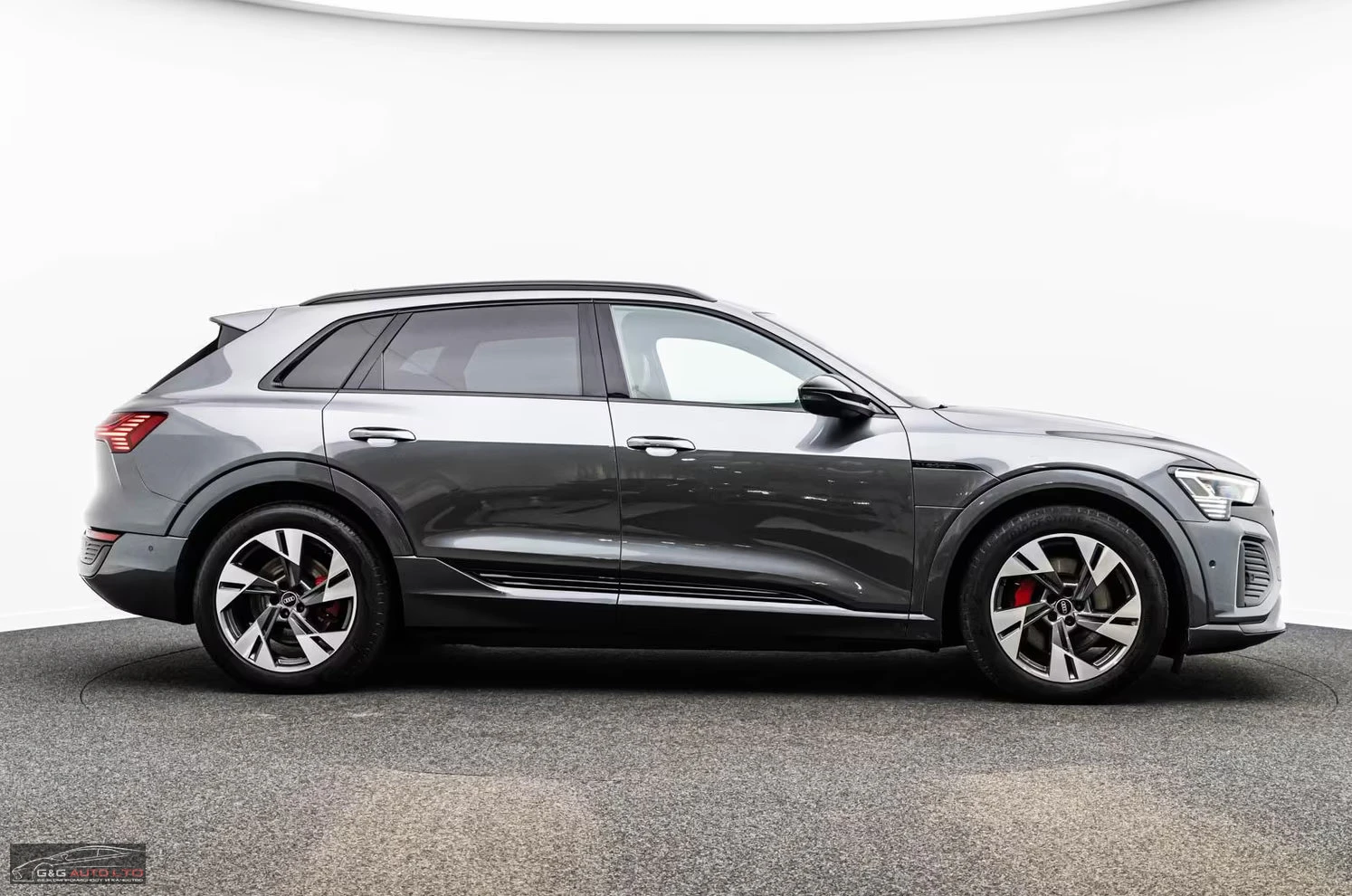 Audi Q8 E-TRON/50/340HP/S-LINE/MATRIX/CAM/ACC/HUD/335z | Mobile.bg � ����������� 6