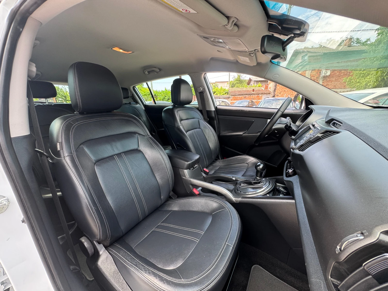 Kia Sportage ФУЛ ЕКСТРИ, снимка 11 - Автомобили и джипове - 55024366