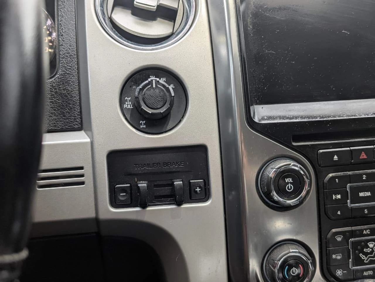 Ford F150 4WD SuperCrew 145" Lariat, снимка 7 - Автомобили и джипове - 55132510
