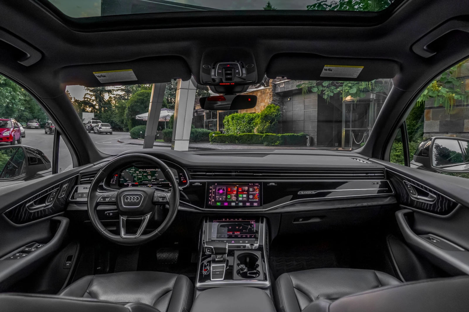 Audi Q7 55 TFSI S-LINE* EXCLUSIVE* PANO* DIGITAL* 7-SEATS, снимка 13 - Автомобили и джипове - 55226861