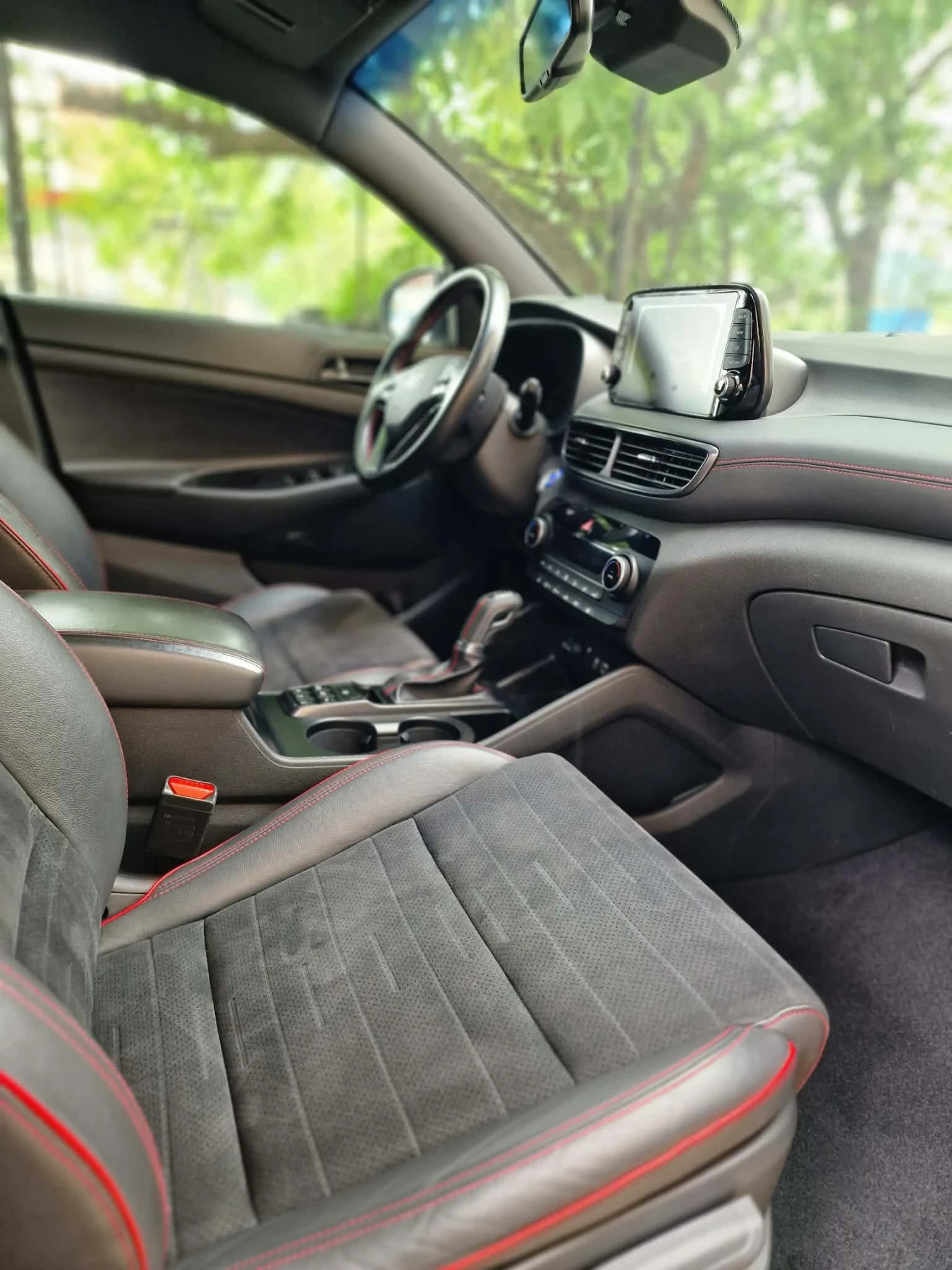 Hyundai Tucson N-Line 1.6 crdi, снимка 8 - Автомобили и джипове - 55485299