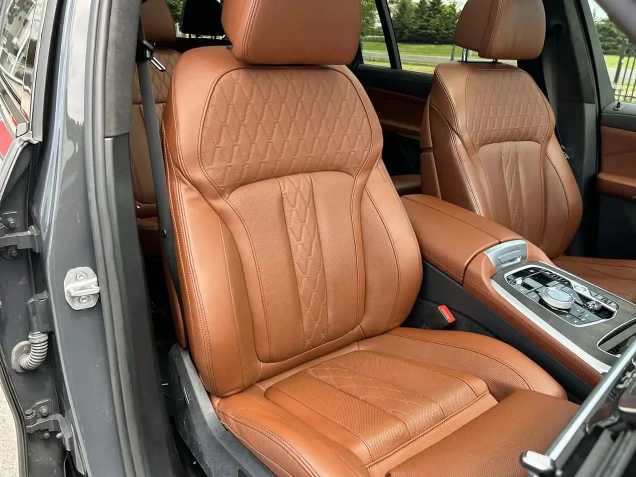 BMW X7 PREMIUM EXELLENCE PACK * ВСИЧКИ ЕКСТРИ ЗА МОДЕЛА* , снимка 9 - Автомобили и джипове - 55941201