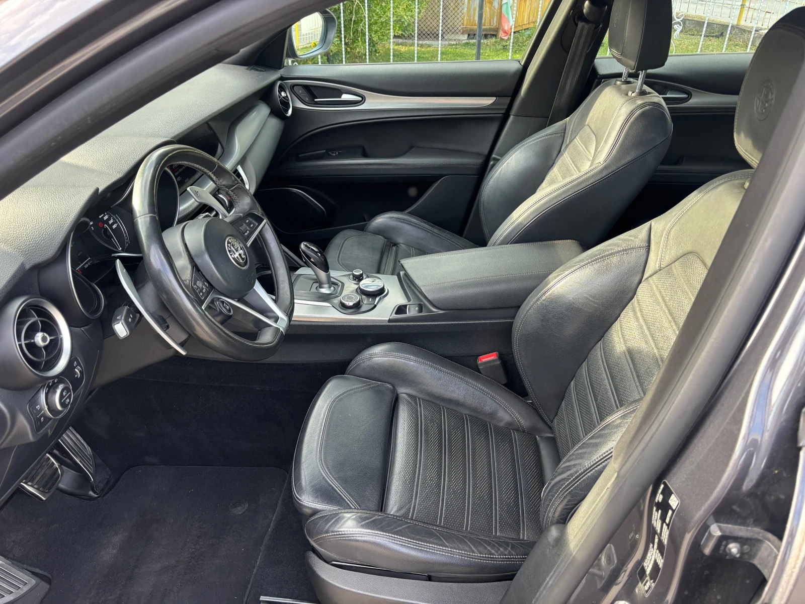 Alfa Romeo Stelvio, снимка 7 - Автомобили и джипове - 56433235