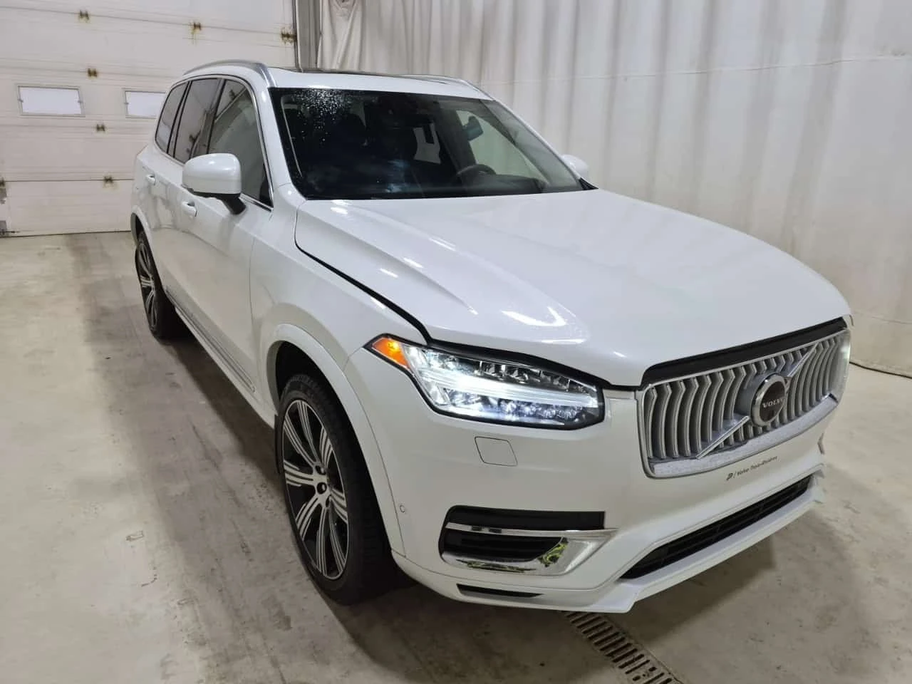 Volvo Xc90  ULTRA BRIGHT THEME / CARFAX / 7 �����  | Mobile.bg � ����������� 2
