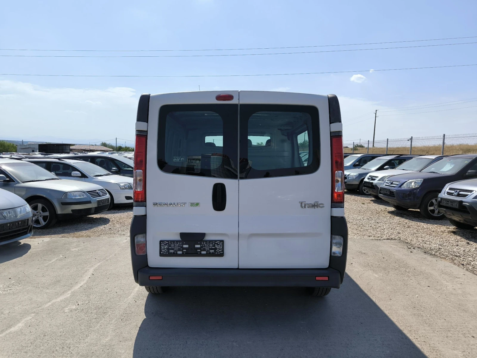 Opel Vivaro 2.0TD - изображение 5