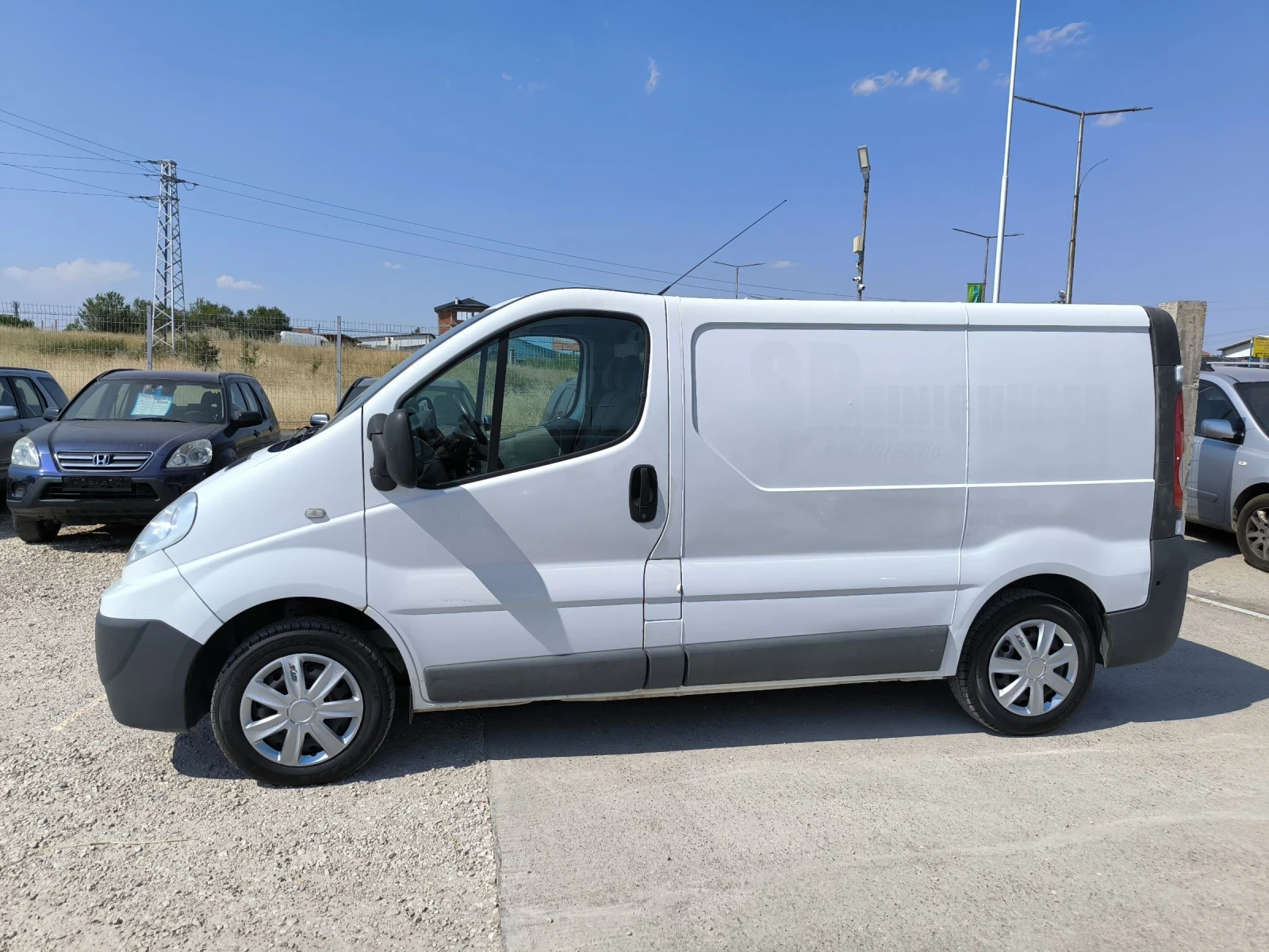 Opel Vivaro 2.0TD - изображение 6