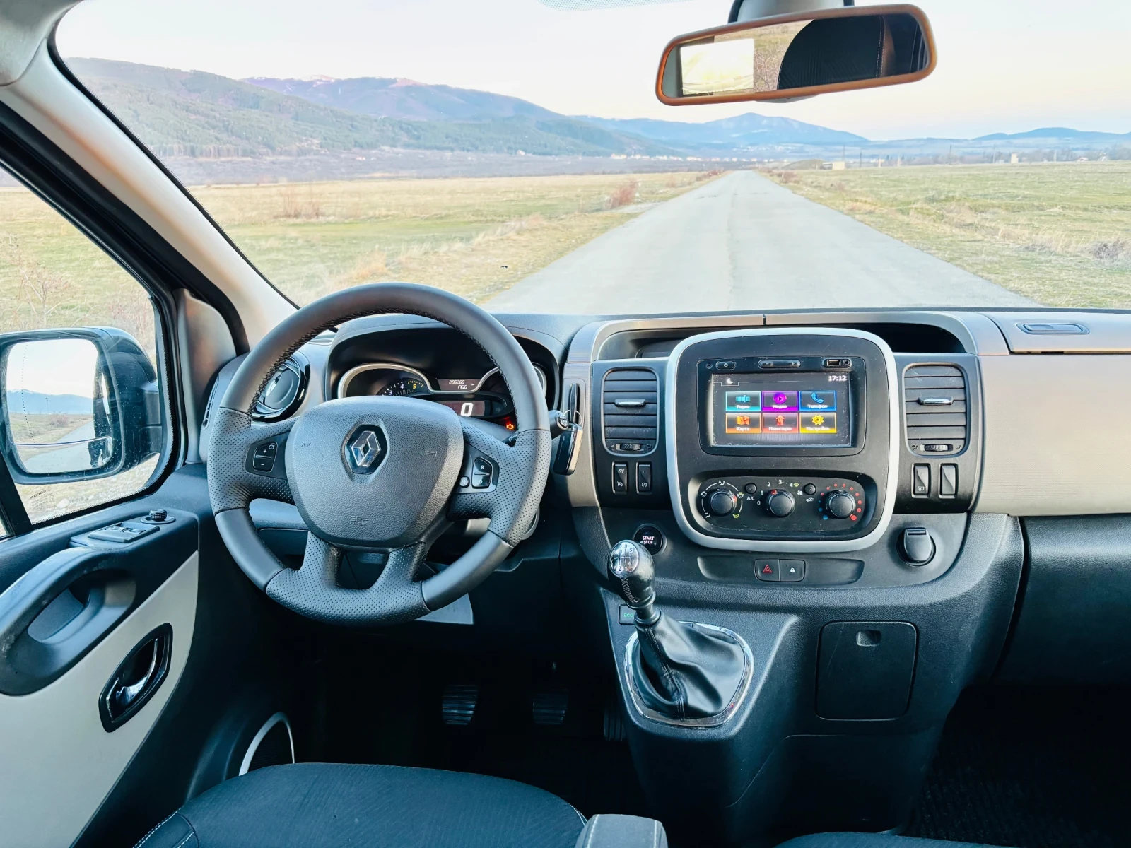 Renault Trafic 1.6-145кс.MAXI - изображение 9