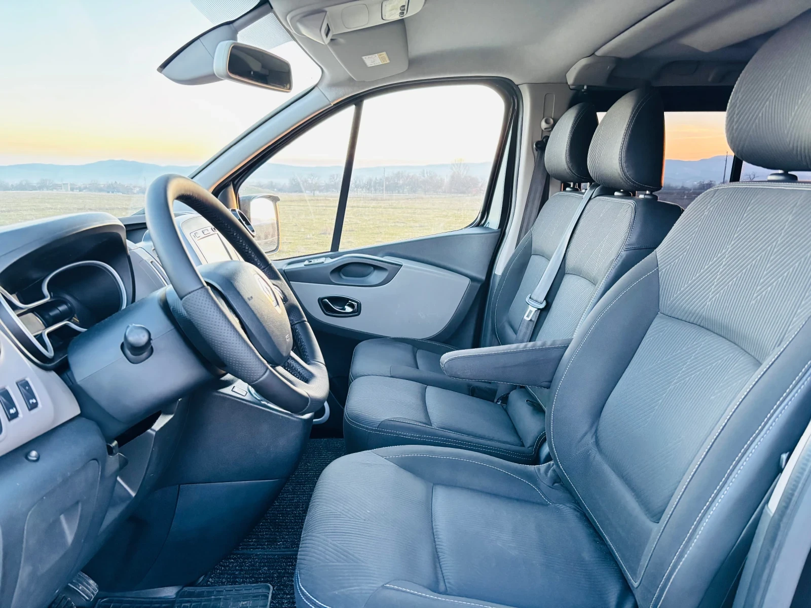 Renault Trafic 1.6-145кс.MAXI - изображение 10