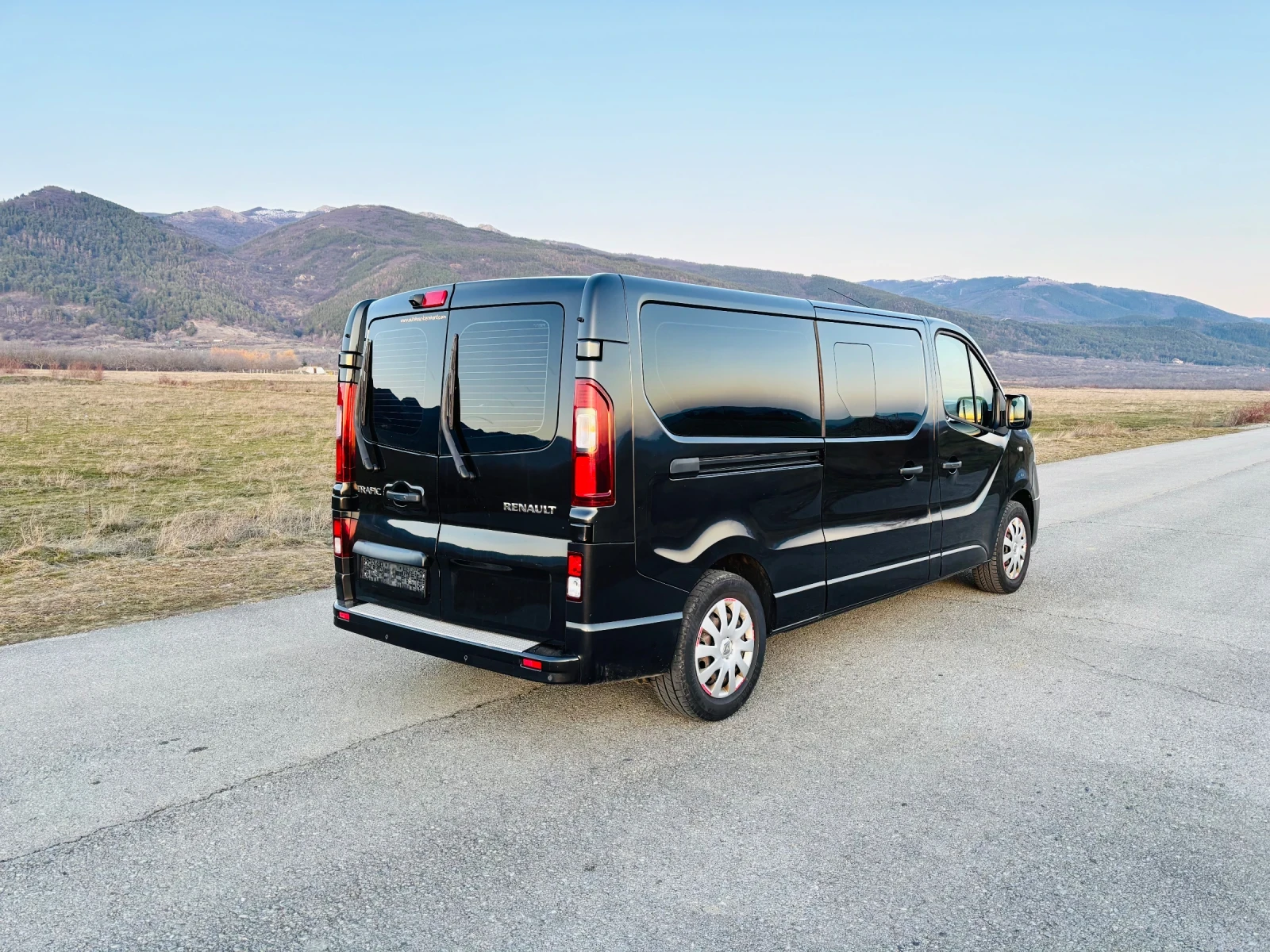 Renault Trafic 1.6-145кс.MAXI - изображение 4