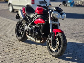 Triumph Speed Triple 1050 135 кс 2011 година, снимка 1