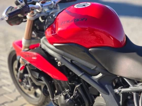 Triumph Speed Triple 1050 135 кс 2011 година, снимка 11