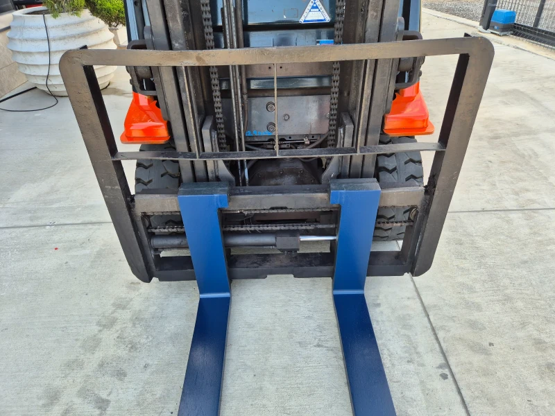 Мотокар Toyota 2.5 тона / ИЗРАВНИТЕЛ / ПАРНО /ПЕРФЕКТЕН !, снимка 9 - Индустриална техника - 49458933