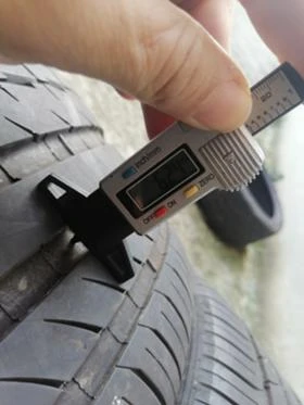 Гуми Зимни 255/40R17, снимка 6