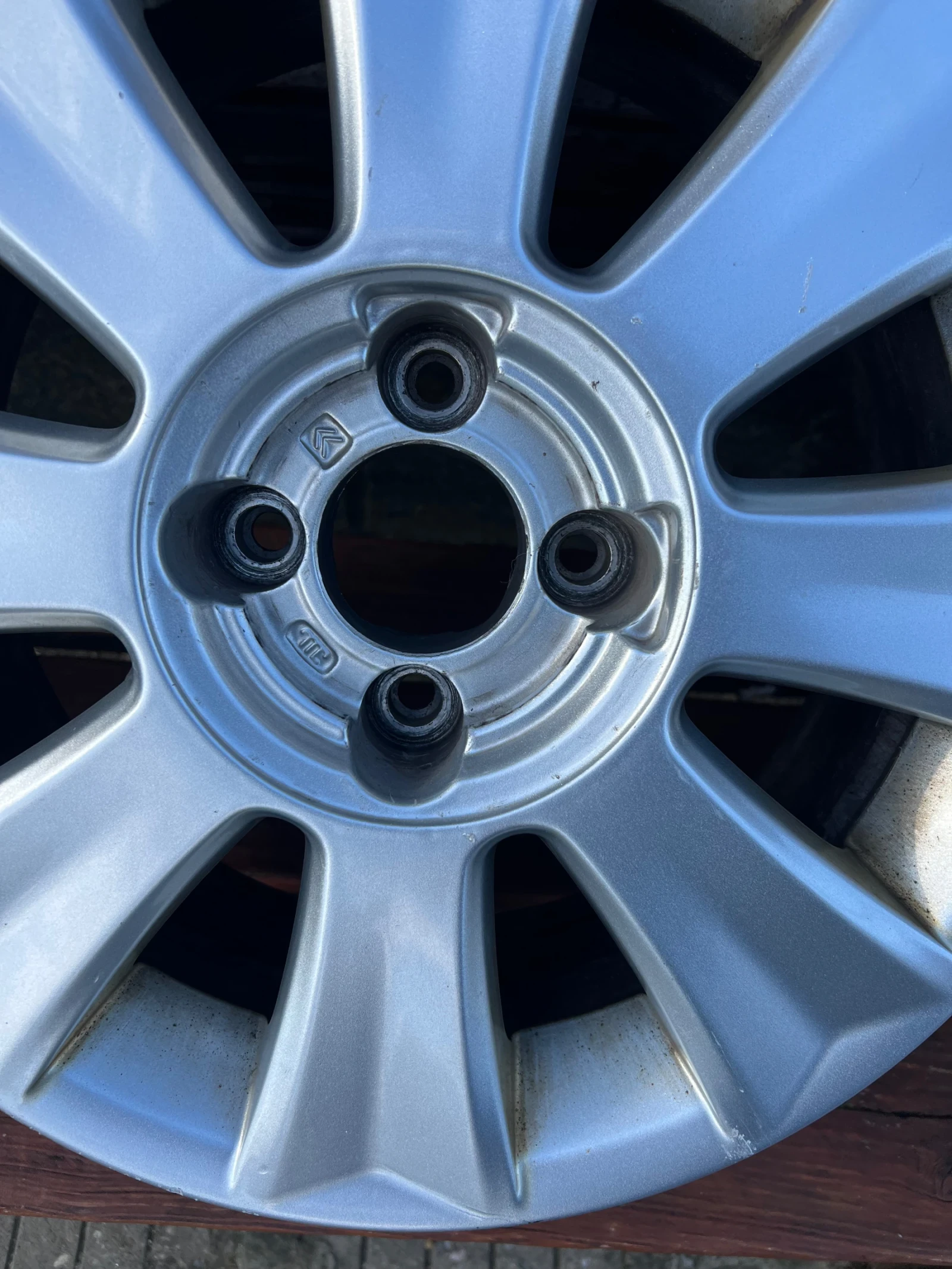 ������ | Mobile.bg � ����������� 6