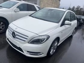 Mercedes-Benz B 180 на части  5 бр, снимка 2