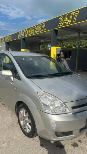 Toyota Corolla verso, снимка 7