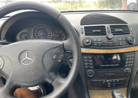 Mercedes-Benz E 220 CDI, снимка 11