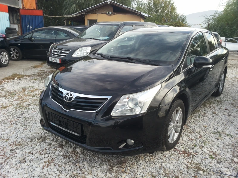 Toyota Avensis 1.8i 147 к.с, снимка 1 - Автомобили и джипове - 48702081