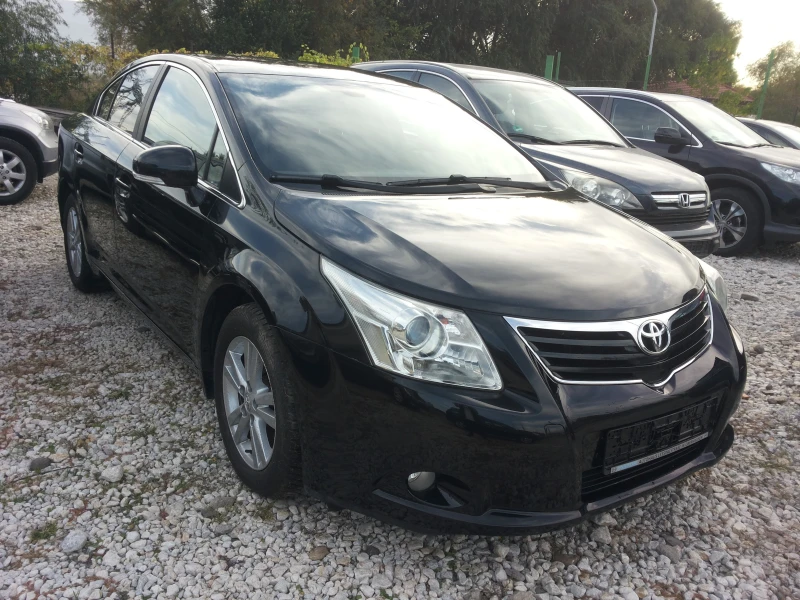 Toyota Avensis 1.8i 147 к.с, снимка 2 - Автомобили и джипове - 48702081