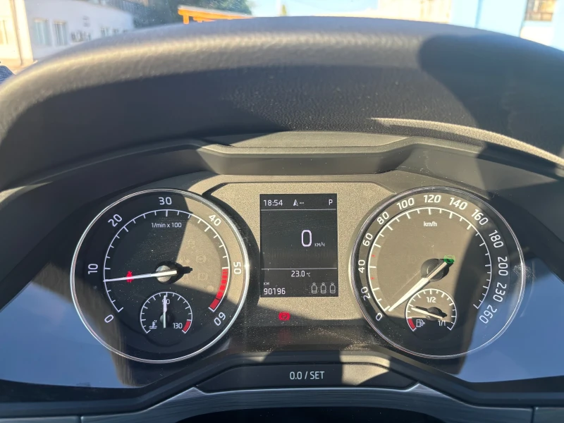 Skoda Superb Амбишън , снимка 3 - Автомобили и джипове - 52336809