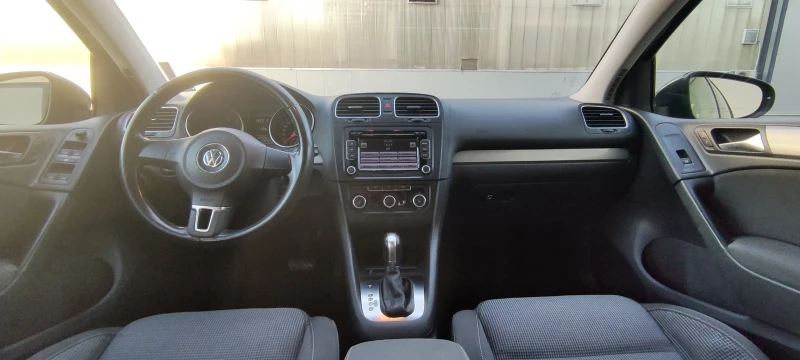 VW Golf 2.5L V5, снимка 7 - Автомобили и джипове - 52318995