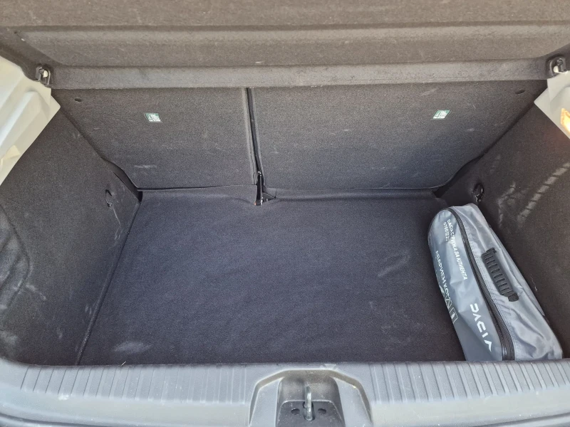 Renault Clio 1.0tce, снимка 14 - Автомобили и джипове - 52066792