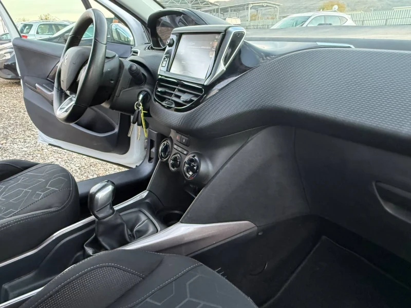 Peugeot 2008 1, 6 HDI-EURO 6, снимка 12 - Автомобили и джипове - 52404792