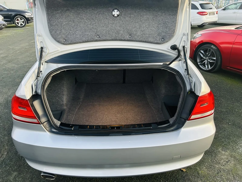 BMW 320 D Coupe / TOP , снимка 15 - Автомобили и джипове - 52404760