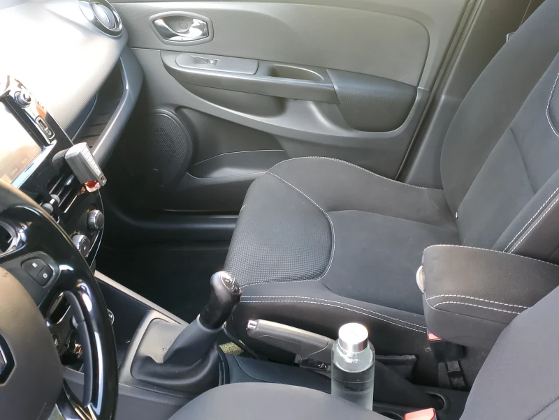 Renault Clio 1.5 dci, снимка 7 - Автомобили и джипове - 52416186