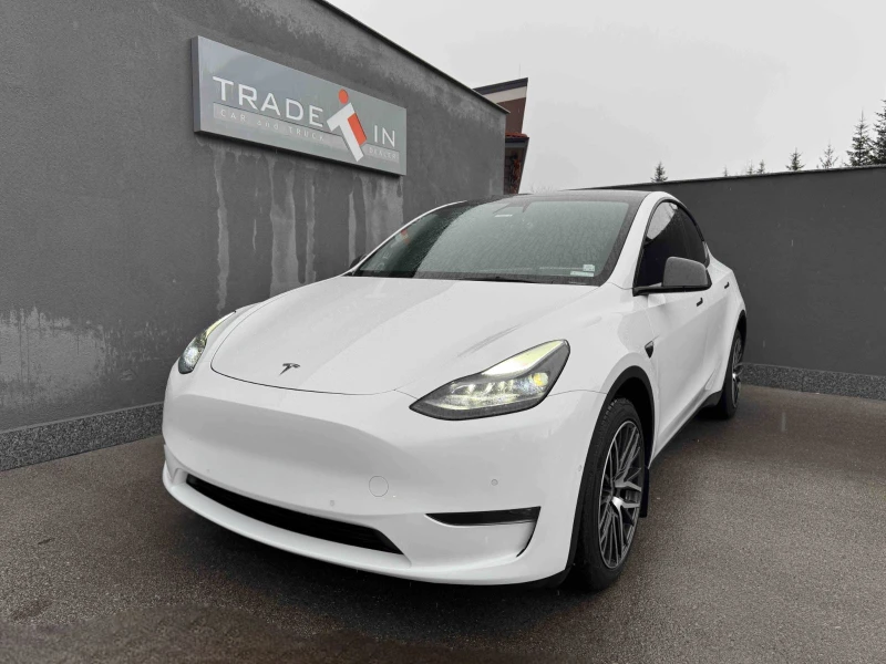 Tesla Model Y LONG RANGE DUAL MOTOR