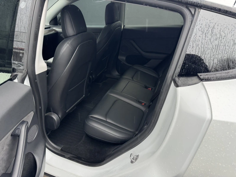 Tesla Model Y LONG RANGE DUAL MOTOR, снимка 16 - Автомобили и джипове - 53235592