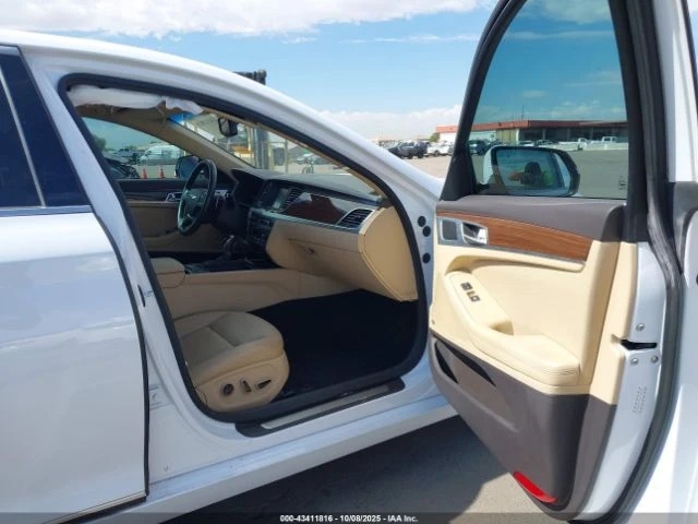 Hyundai Genesis * Идеален за газ* PANO* ОБДУХВАНЕ* CRUISE CONTROL* - изображение 5