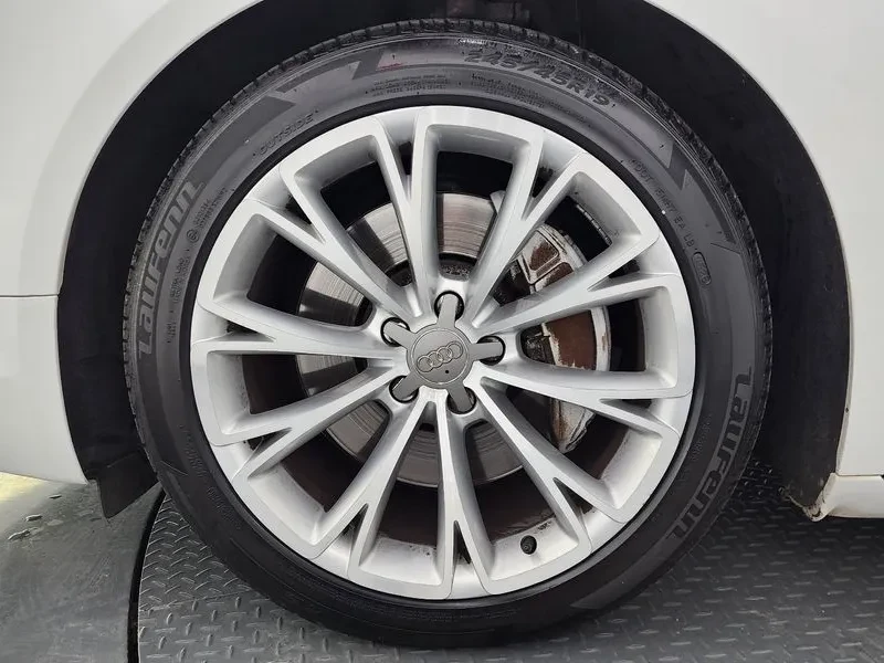 Audi A8 3.0 TDI Quattro, снимка 5 - Автомобили и джипове - 55096378