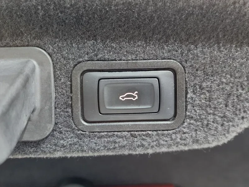 Audi A8 3.0 TDI Quattro, снимка 16 - Автомобили и джипове - 55096378
