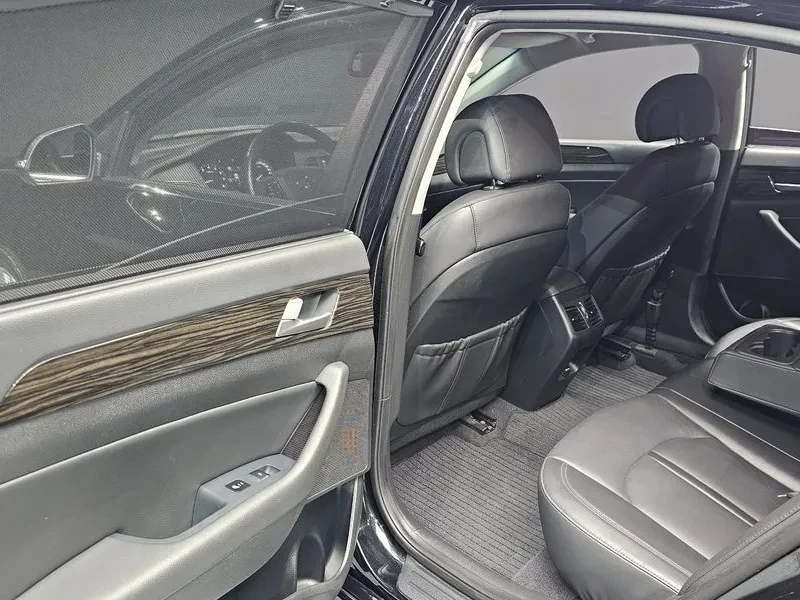 Hyundai Sonata 2.0 Smart, снимка 17 - Автомобили и джипове - 55176615