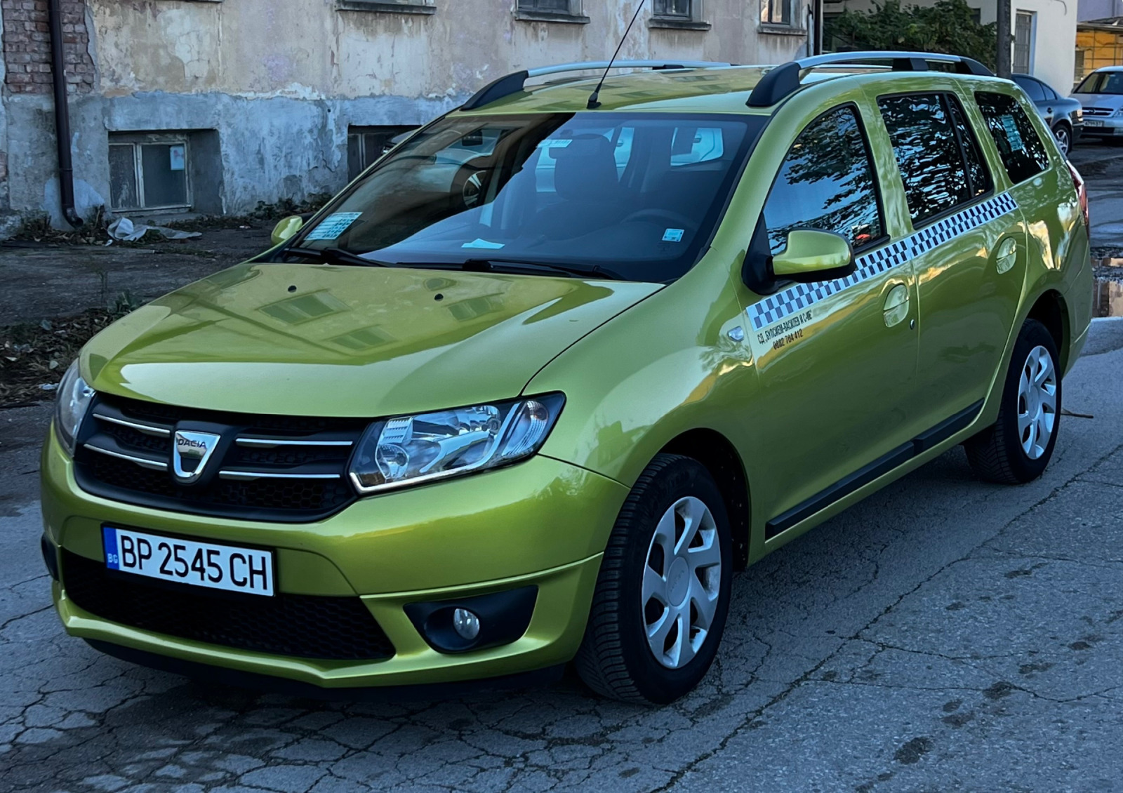 Dacia Logan 1.2 LPG 2015 - изображение 1