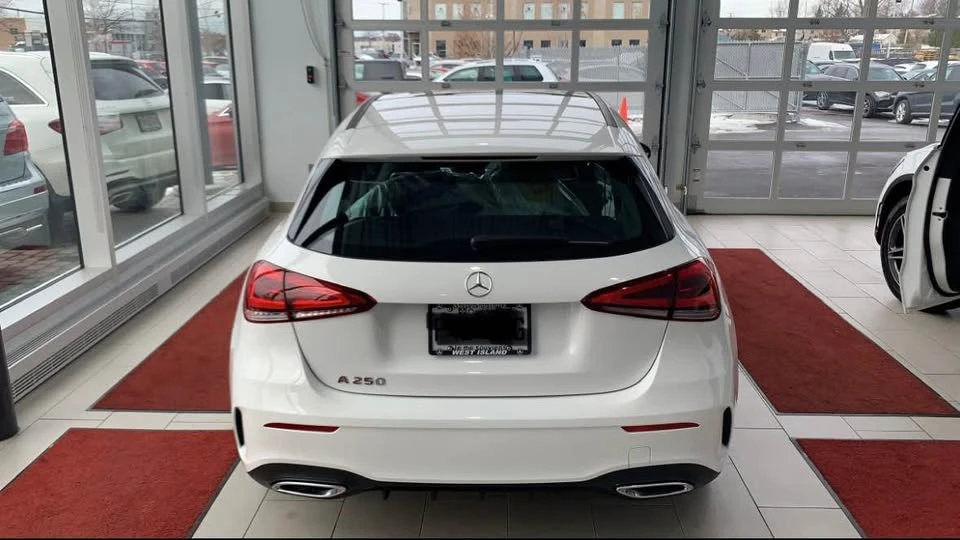 Mercedes-Benz A 250 * NIGHT EDITION* * PANORAMA* АвтоКредит(ЦЕНА ДО БГ - изображение 4