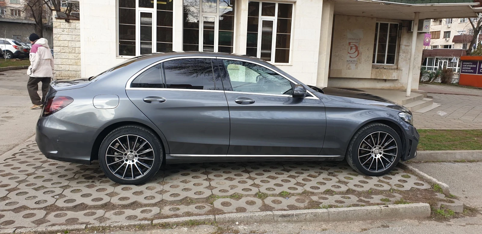 Mercedes-Benz C 180 W205 AMG feis 57000 km - изображение 3