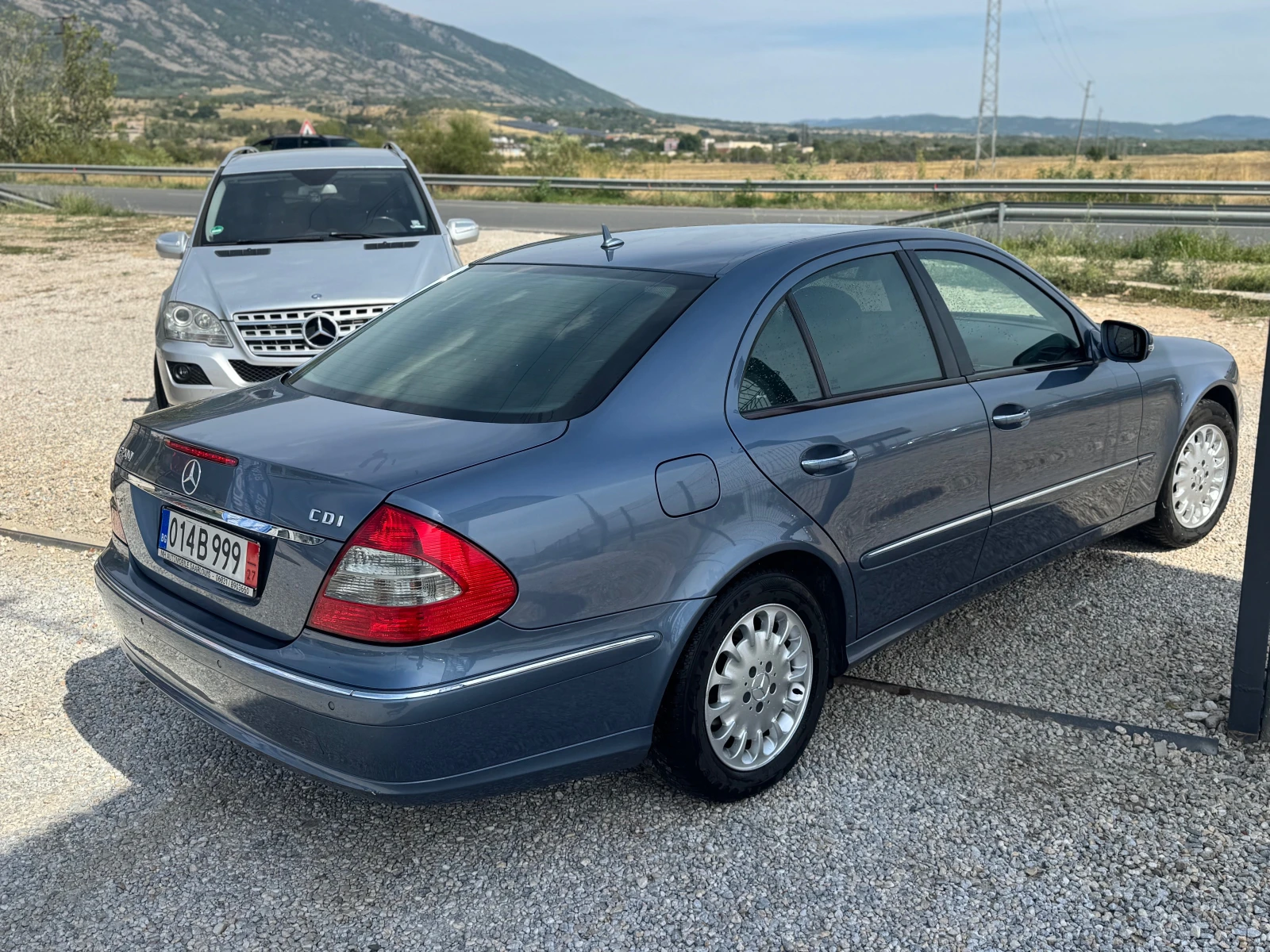 Mercedes-Benz E 220  - изображение 4