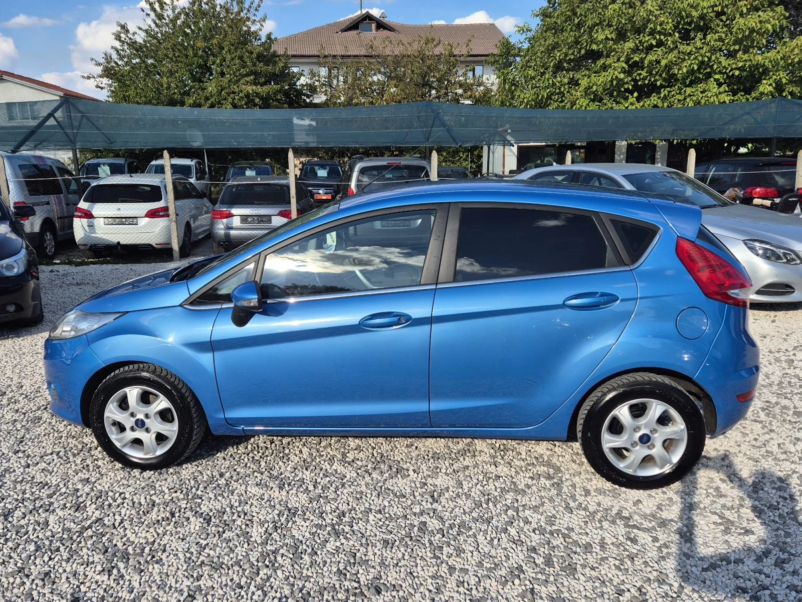Ford Fiesta TITANIUM - изображение 3
