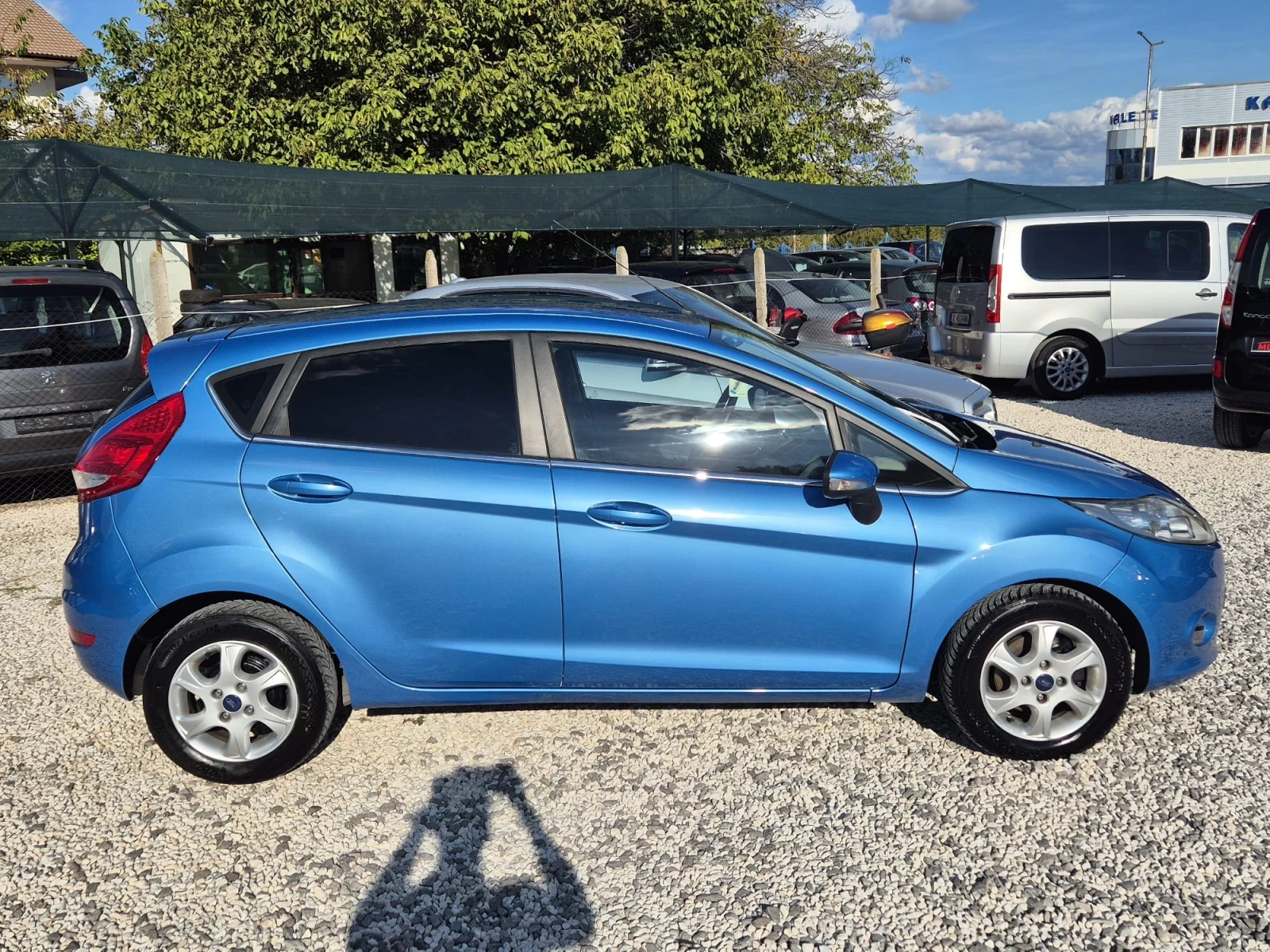 Ford Fiesta TITANIUM - изображение 7