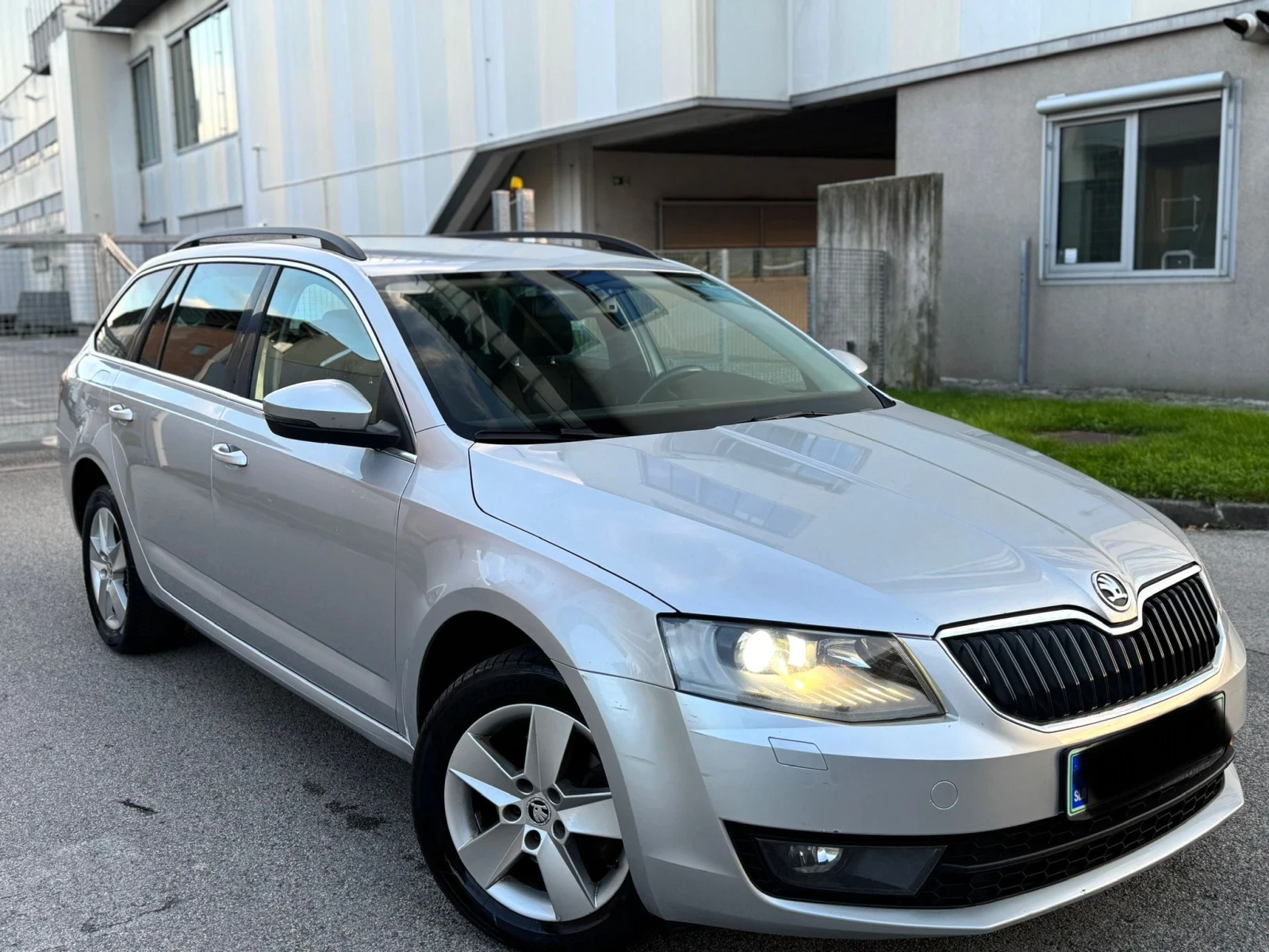 Skoda Octavia 2.0TDI 150KC 4X4 - изображение 2