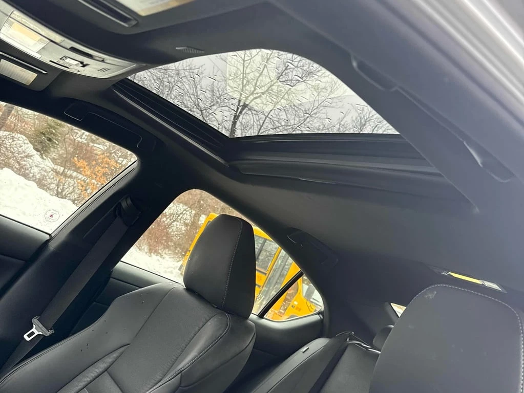 Lexus IS * 300 * CARFAX * БЕЗ ПЪРВОНАЧАЛНА ВНОСКА - изображение 10