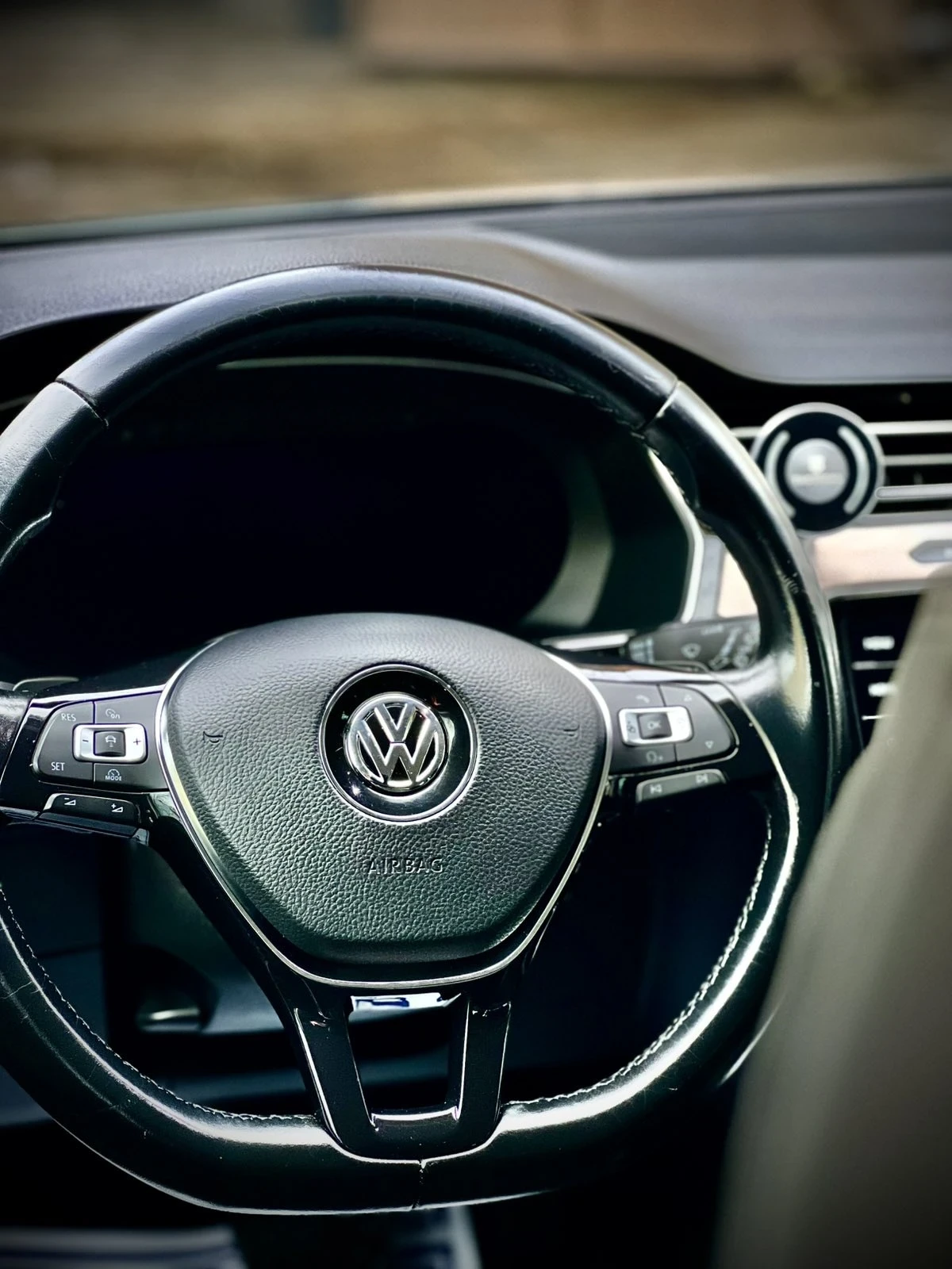 VW Passat B8 - изображение 7