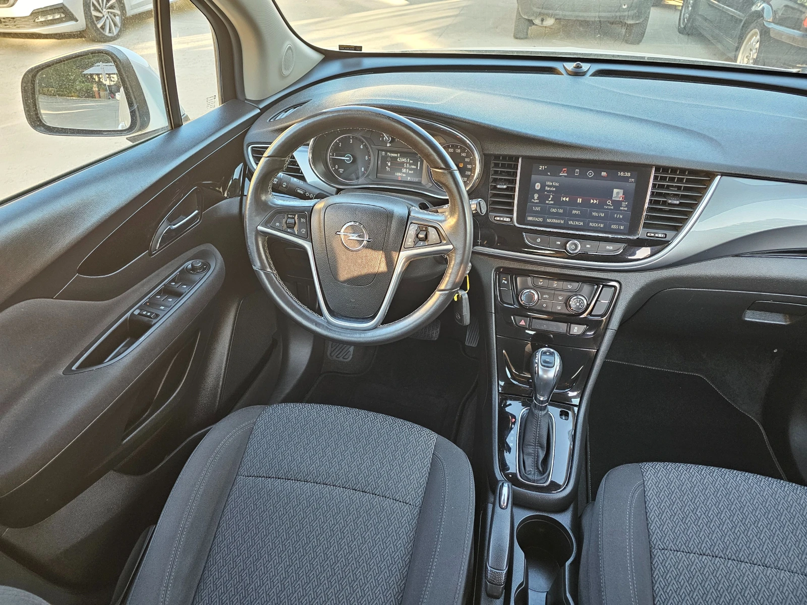 Opel Mokka X 1.6 cdti Selective, снимка 8 - Автомобили и джипове - 53620896