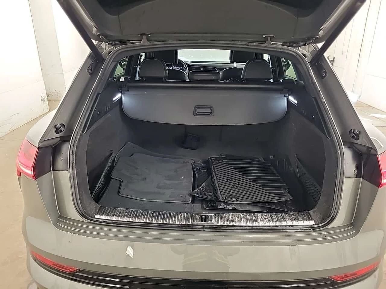 Audi E-Tron PROGRESSIV * 360 ������* ��������* CARFAX *  | Mobile.bg � ����������� 14