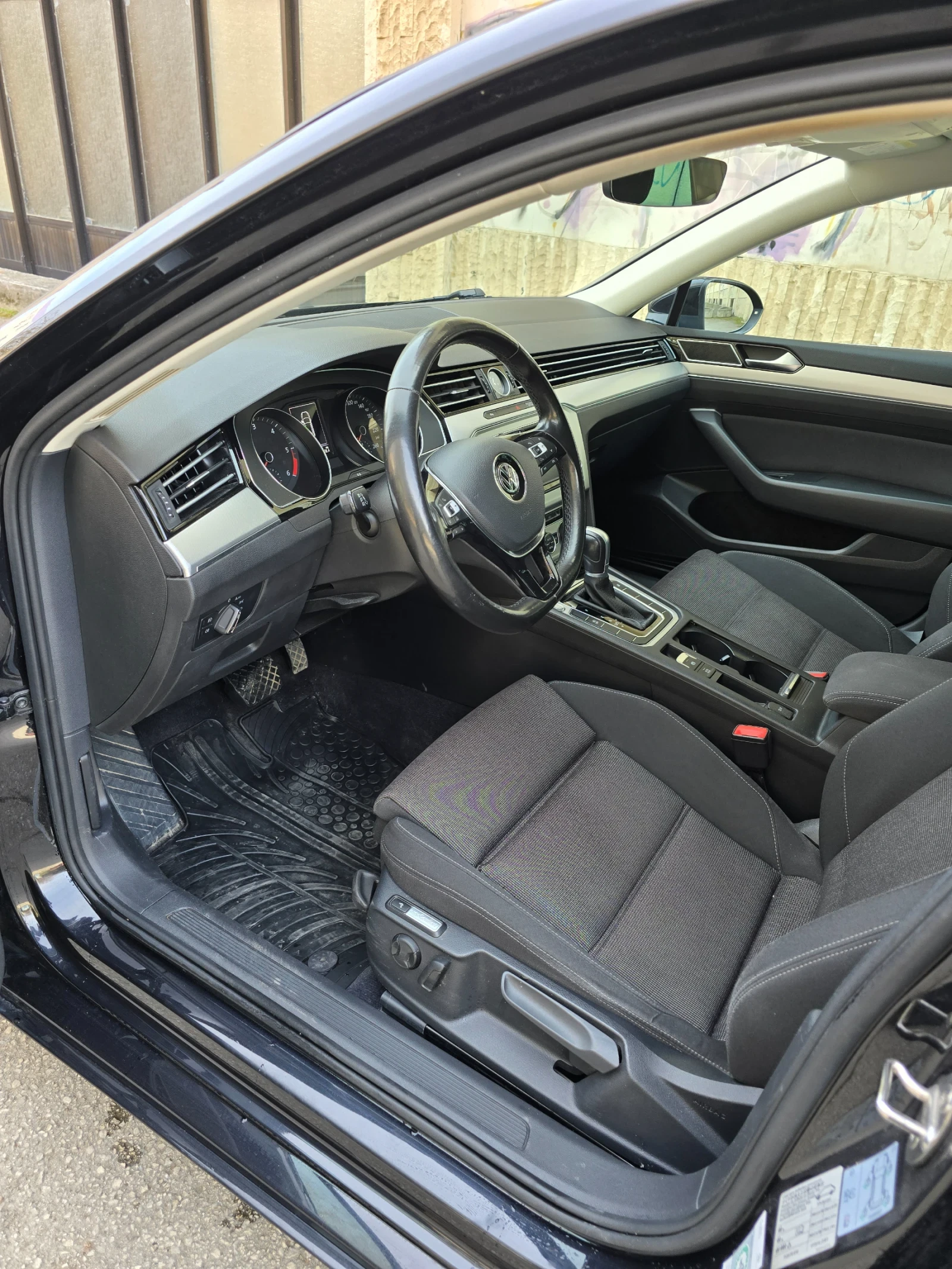 VW Passat B8, снимка 7 - Автомобили и джипове - 53755166