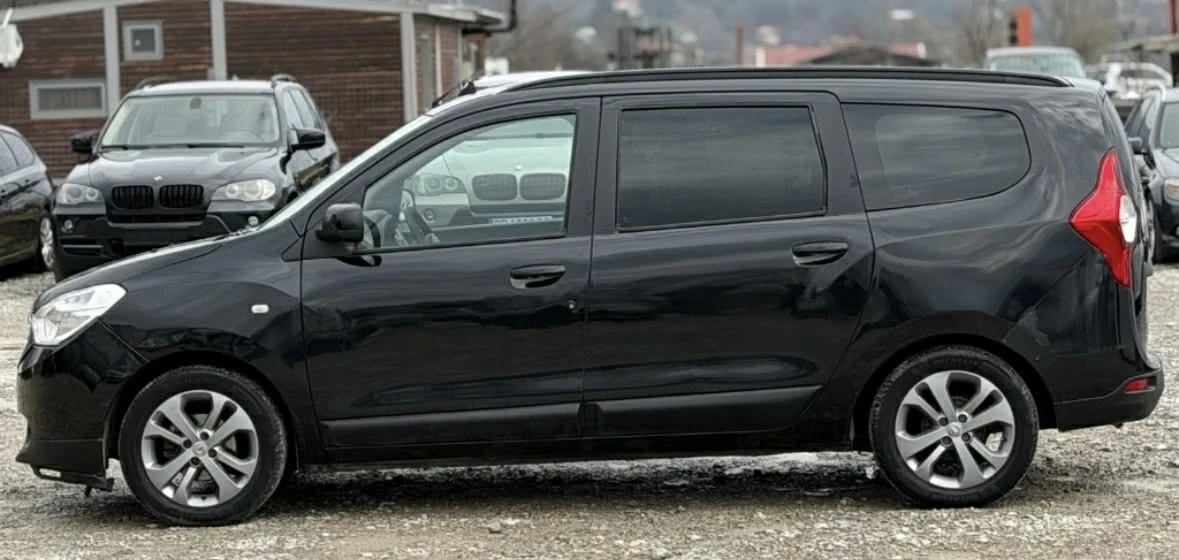 Dacia Lodgy 1.6i 82кс ГАЗ 2015г внос Испания, снимка 8 - Автомобили и джипове - 53761547